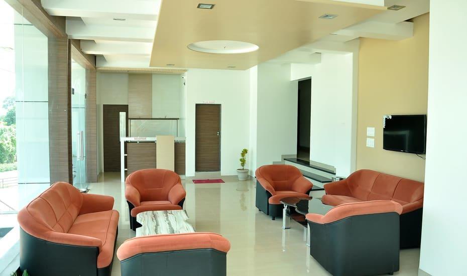 Sandesh Resort Wai Ngoại thất bức ảnh